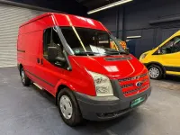 Gebraucht Ford Transit 101 PS (74 kW) 2012 Rot Van / Kleinbus