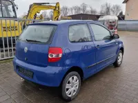 Gebraucht VW Fox 54 PS (39 kW) 2005 Blau Kleinwagen