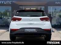 Gebraucht Hyundai i30 140 PS (102 kW) 2025 Atlas white Limousine