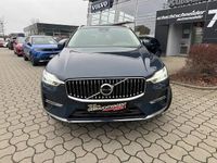 Gebraucht Volvo XC60 Plus 197 PS (144 kW) 2022 Denim blue metallic SUV