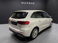 Gebraucht Mercedes B200 Progressive 163 PS (119 kW) 2021 Weiß Van / Kleinbus