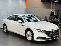Gebraucht VW Arteon Basis 190 PS (139 kW) 2018 Weiß Kleinwagen