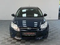 Gebraucht Ford Focus Ambiente 101 PS (74 kW) 2014 Blau Limousine