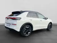 Gebraucht VW T-Roc R-line 150 PS (110 kW) 2026 Weiß SUV