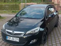 Gebraucht Opel Astra Sport 179 PS (131 kW) 2012 Kombi