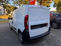Gebraucht Fiat Doblò 95 PS (69 kW) 2017 Weiß Van / Kleinbus