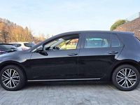 Gebraucht VW Golf VII Allstar 125 PS (91 kW) 2016 Deep black perleffekt Kleinwagen