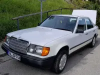 Gebraucht Mercedes 230 132 PS (97 kW) 1989 Weiß Limousine