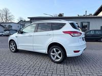Gebraucht Ford Kuga Individual 179 PS (131 kW) 2016 Frostweiß SUV