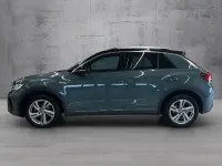 Gebraucht VW T-Roc R-line 150 PS (110 kW) 2025 Blau SUV