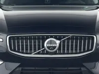 Gebraucht Volvo V60 Plus 349 PS (256 kW) 2025 Schwarz Kombi