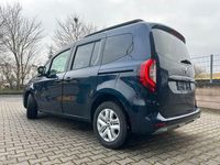 Neu Renault Kangoo Techno 131 PS (96 kW) 2026 Blau Van / Kleinbus