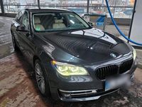 Gebraucht BMW 740L 313 PS (230 kW) 2013 Grau Limousine