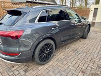 Gebraucht Audi e-tron Advanced 300 kW (408 PS) 2022 Schwarz SUV