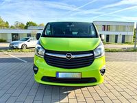 Gebraucht Opel Vivaro 145 PS (106 kW) 2017 Grün Van / Kleinbus