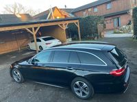 Gebraucht Mercedes E250 AMG line 211 PS (155 kW) 2017 Schwarz Kombi