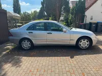 Gebraucht Mercedes C180 143 PS (105 kW) 2003 Silber Limousine