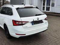 Gebraucht Skoda Superb Style 190 PS (139 kW) 2016 Weiß Kombi