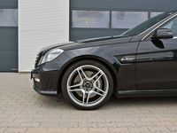 Gebraucht Mercedes E63 AMG AMG 525 PS (386 kW) 2009 Schwarz Limousine