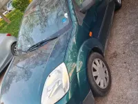 Usata Ford Fiesta 80 CV (58 kW) 2002 Verde Utilitaria