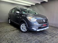 Gebraucht Dacia Lodgy Stepway 131 PS (96 kW) 2022 Grau Van / Kleinbus