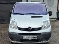 Gebraucht Opel Vivaro 114 PS (83 kW) 2008 Silber Van / Kleinbus