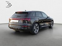 Gebraucht Audi Q8 e-tron S-Line 300 kW (408 PS) 2023 Madeirabraun metallic SUV