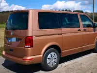 Gebraucht VW Multivan 110 PS (80 kW) 2021 Braun Van / Kleinbus