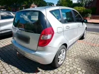 Gebraucht Mercedes A180 110 PS (80 kW) 2011 Silber Kleinwagen
