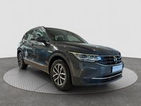 Gebraucht VW Tiguan Life 150 PS (110 kW) 2023 Grau SUV