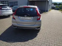 Gebraucht Honda Jazz Trend 102 PS (75 kW) 2017 Lunar silver m. Kleinwagen