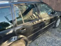 Gebraucht VW Bora 105 PS (77 kW) 2003 Schwarz Kombi
