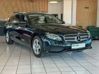 Gebraucht Mercedes E200 184 PS (135 kW) 2018 Blau Kombi