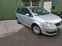 Gebraucht VW Touran 140 PS (102 kW) 2026 Grau Van / Kleinbus