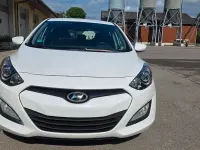 Gebraucht Hyundai i30 Edition 99 PS (72 kW) 2015 Weiß Limousine