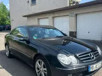 Gebraucht Mercedes CLK200 184 PS (135 kW) 2009 Schwarz Coupé