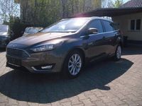 Usata Ford Focus 120 CV (88 kW) 2017 Marrone Berlina