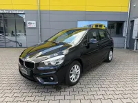 Gebraucht BMW 218 Basis 136 PS (100 kW) 2015 Saphirschwarz Van / Kleinbus