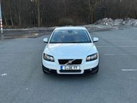 Gebraucht Volvo C30 Momentum 109 PS (80 kW) 2009 Weiß Kleinwagen