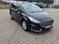 Gebraucht Ford S-MAX Titanium 150 PS (110 kW) 2019 Schwarz Van / Kleinbus