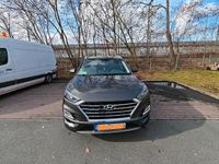 Gebraucht Hyundai Tucson 136 PS (100 kW) 2019 Grau SUV