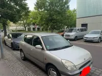 Gebraucht Daihatsu Sirion 56 PS (41 kW) 2000 Silber Kleinwagen