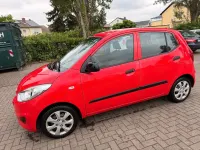Gebraucht Hyundai i10 Edition 69 PS (50 kW) 2013 Rot Kleinwagen