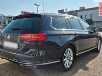 Gebraucht VW Passat 190 PS (139 kW) 2018 Schwarz Kombi