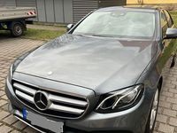 Gebraucht Mercedes E220 Avantgarde 194 PS (142 kW) 2016 Grau Limousine