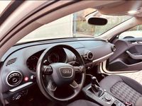 Gebraucht Audi A3 105 PS (77 kW) 2013 Weiß Kleinwagen