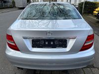 Gebraucht Mercedes C180 156 PS (114 kW) 2012 Silber Limousine