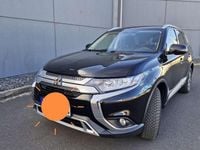 Używany Mitsubishi Outlander Active 150 KM (110 kW) 2019 Czarny SUV