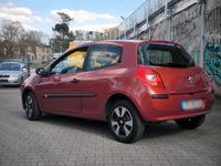 Gebraucht Renault Clio III 75 PS (55 kW) 2005 Orange Kleinwagen