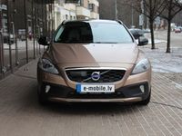Gebraucht Volvo V40 CC Summum 179 PS (131 kW) 2014 Braun Kombi